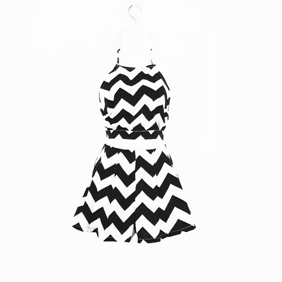 Choies Other - Black & White Chevron Co-Ord Set